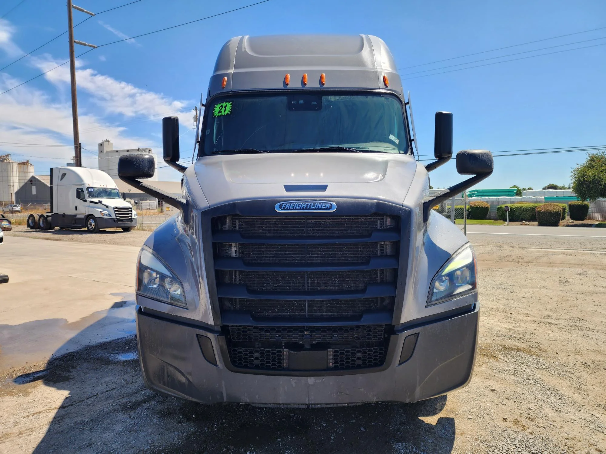 2021 Freightliner Cascadia in French Camp, CA — photo 21