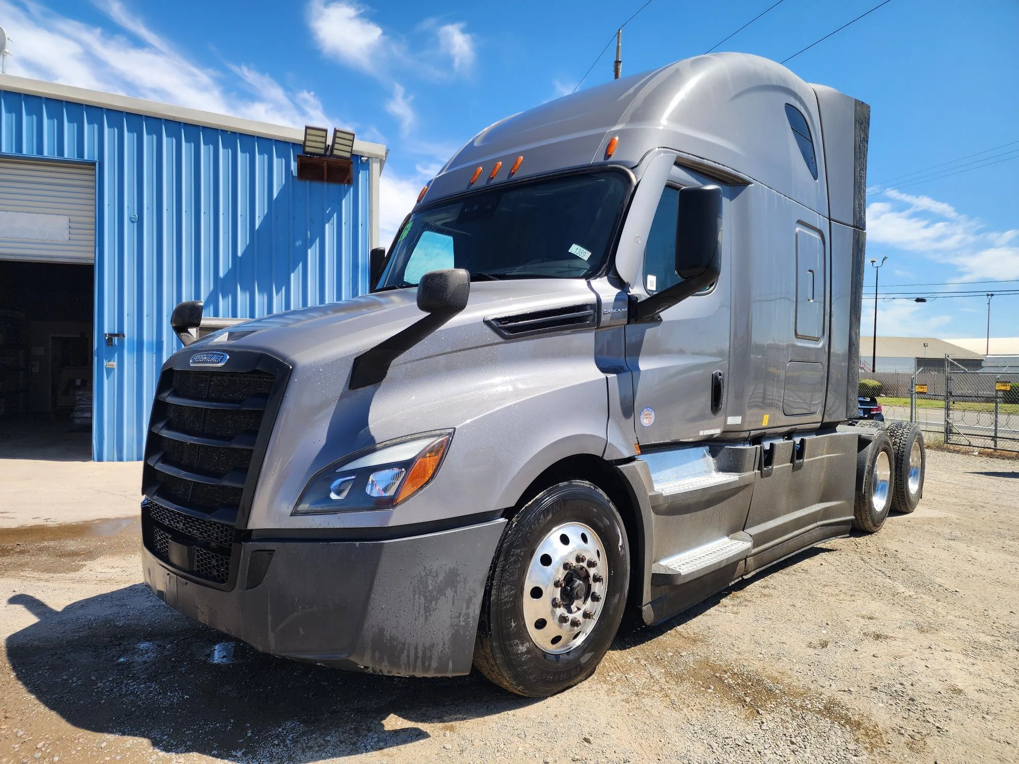 2021 Freightliner Cascadia in French Camp, CA — photo 20