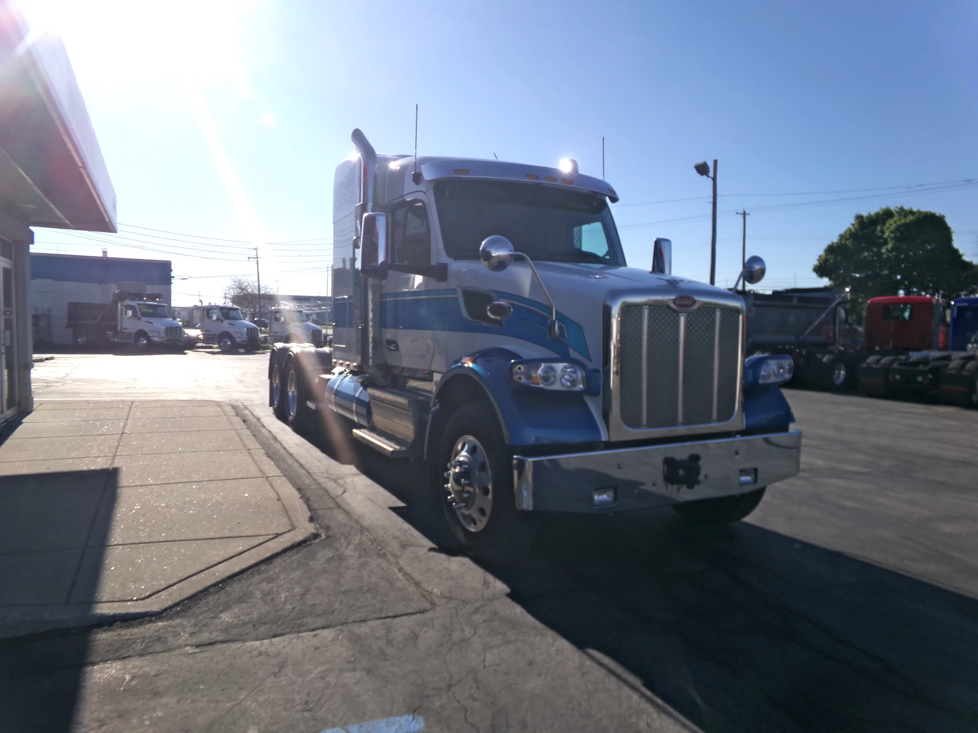 2025 Peterbilt 567 in Buffalo, NY — photo 2