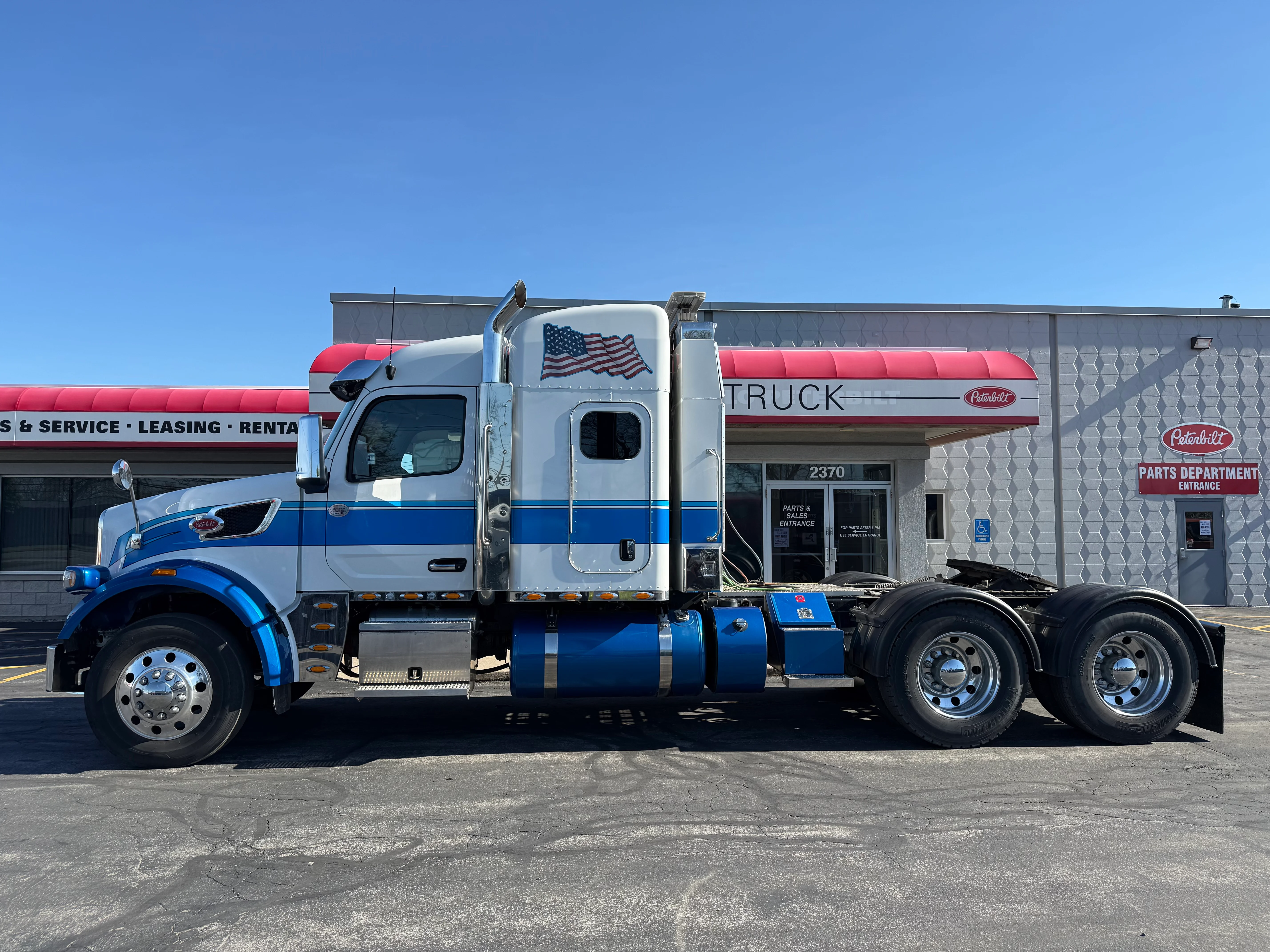 2025 Peterbilt 567 in Buffalo, NY — photo 16