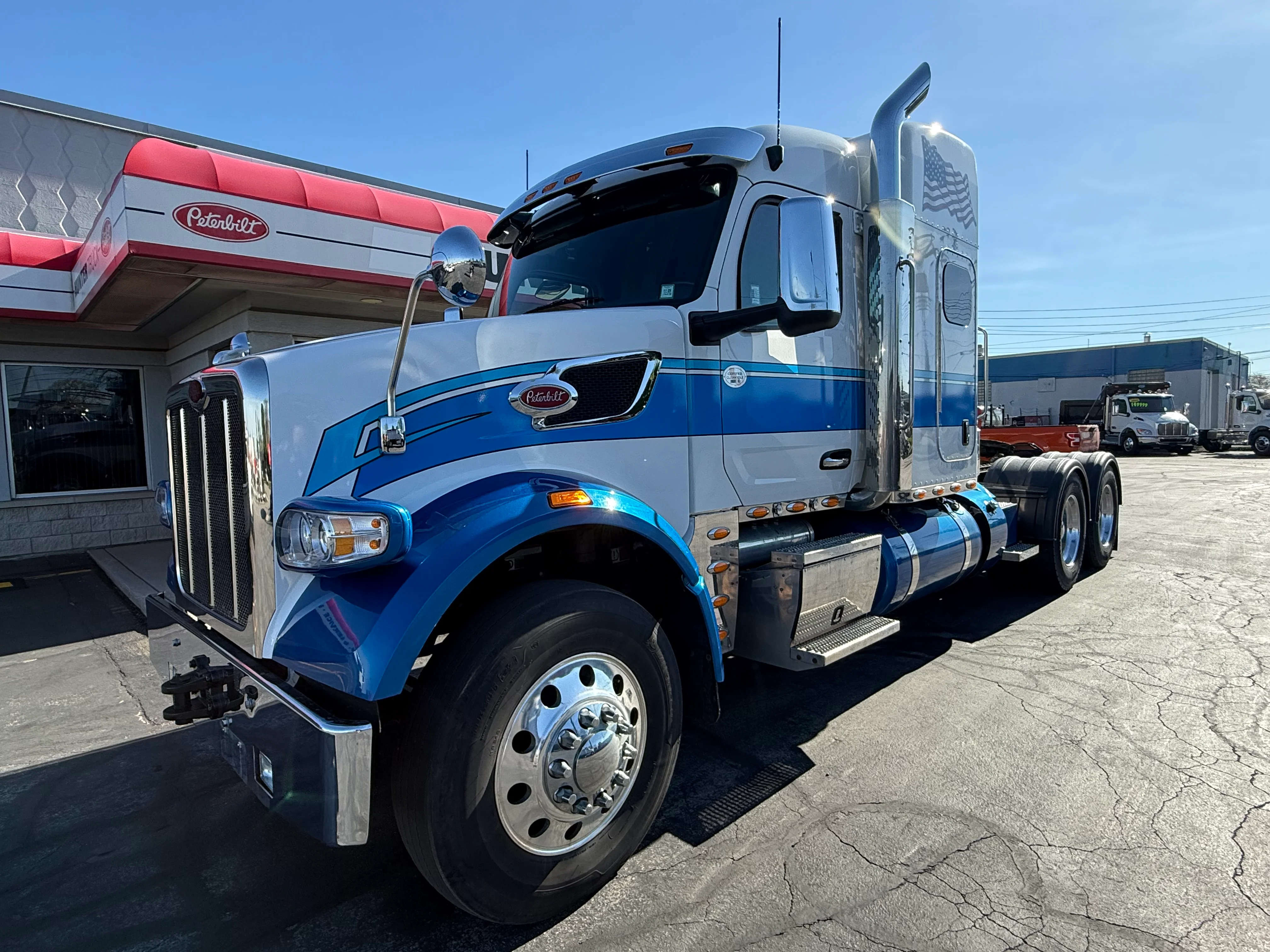 2025 Peterbilt 567