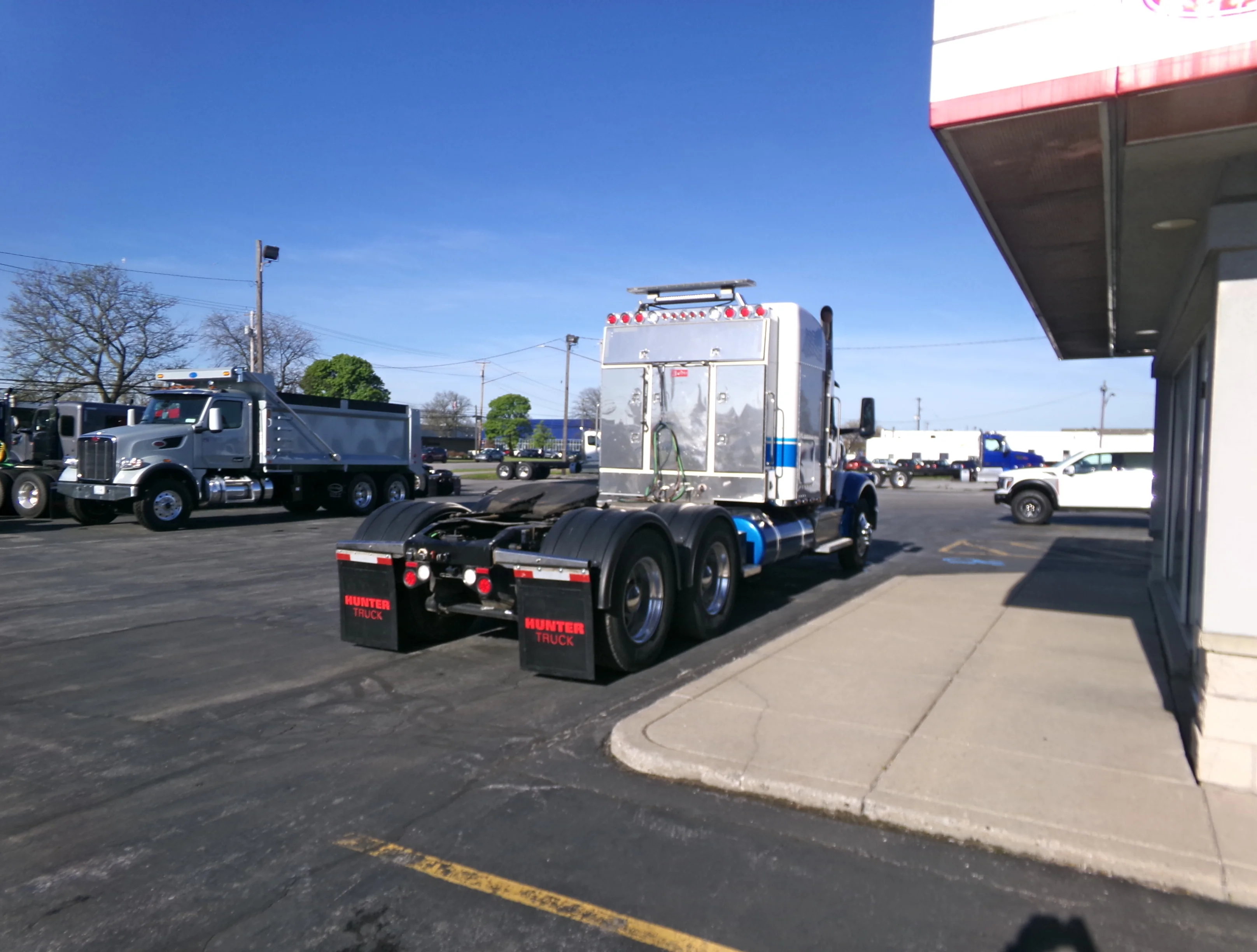 2025 Peterbilt 567 in Buffalo, NY — photo 6