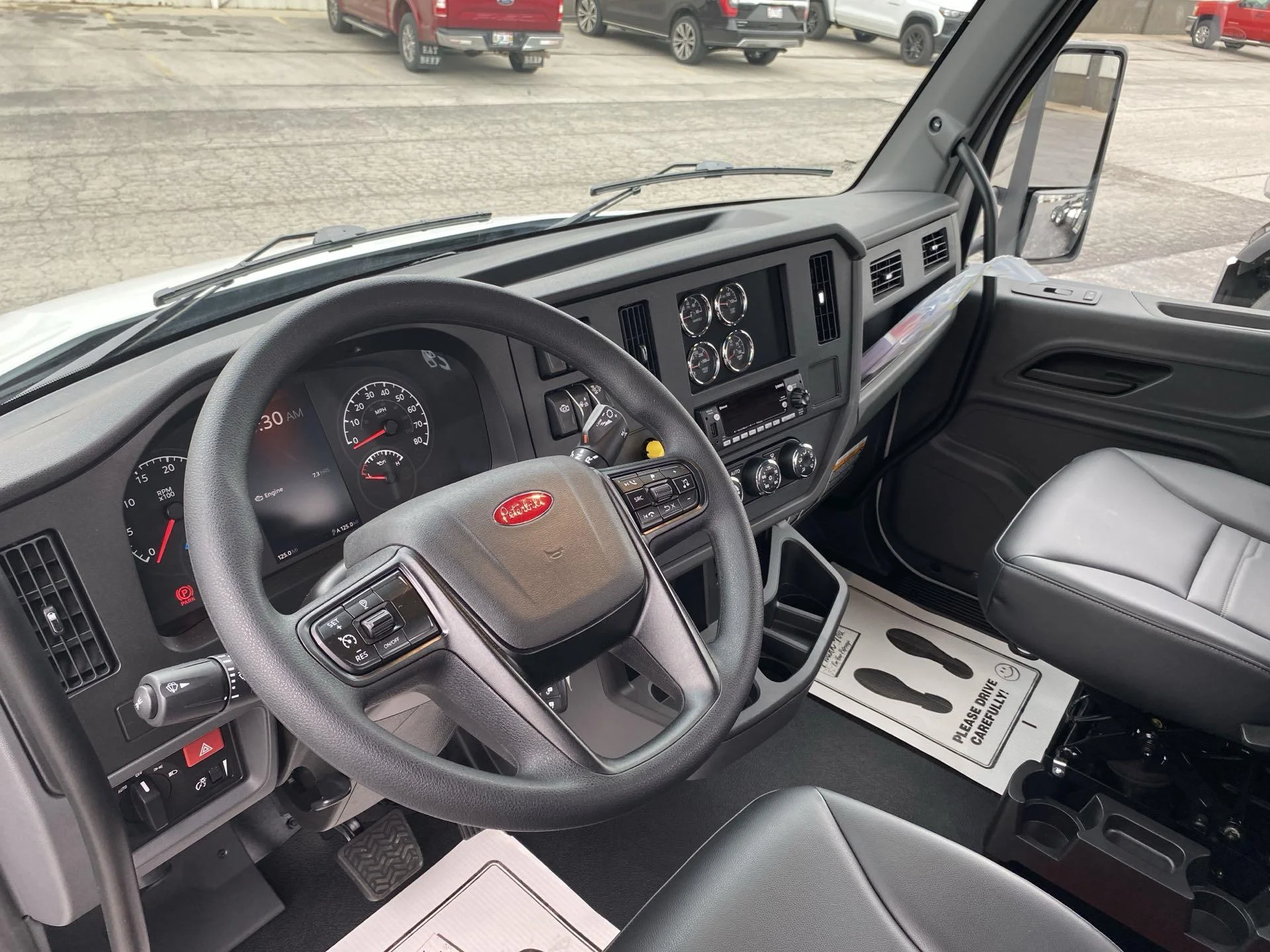 2025 Peterbilt 536 in Findlay, OH — photo 8