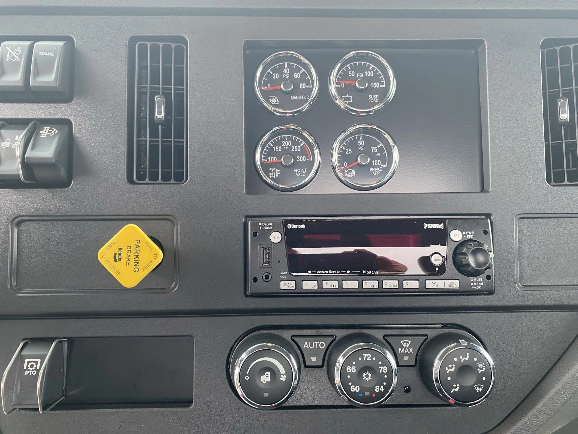 2025 Peterbilt 536 - image 11