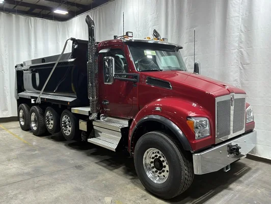 2027 Kenworth T880 in Asheville, NC