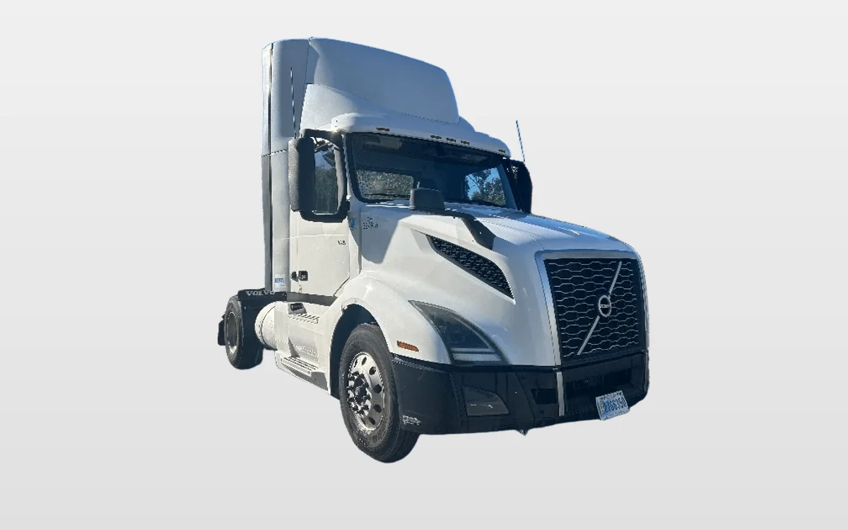 2019 Volvo - image 1