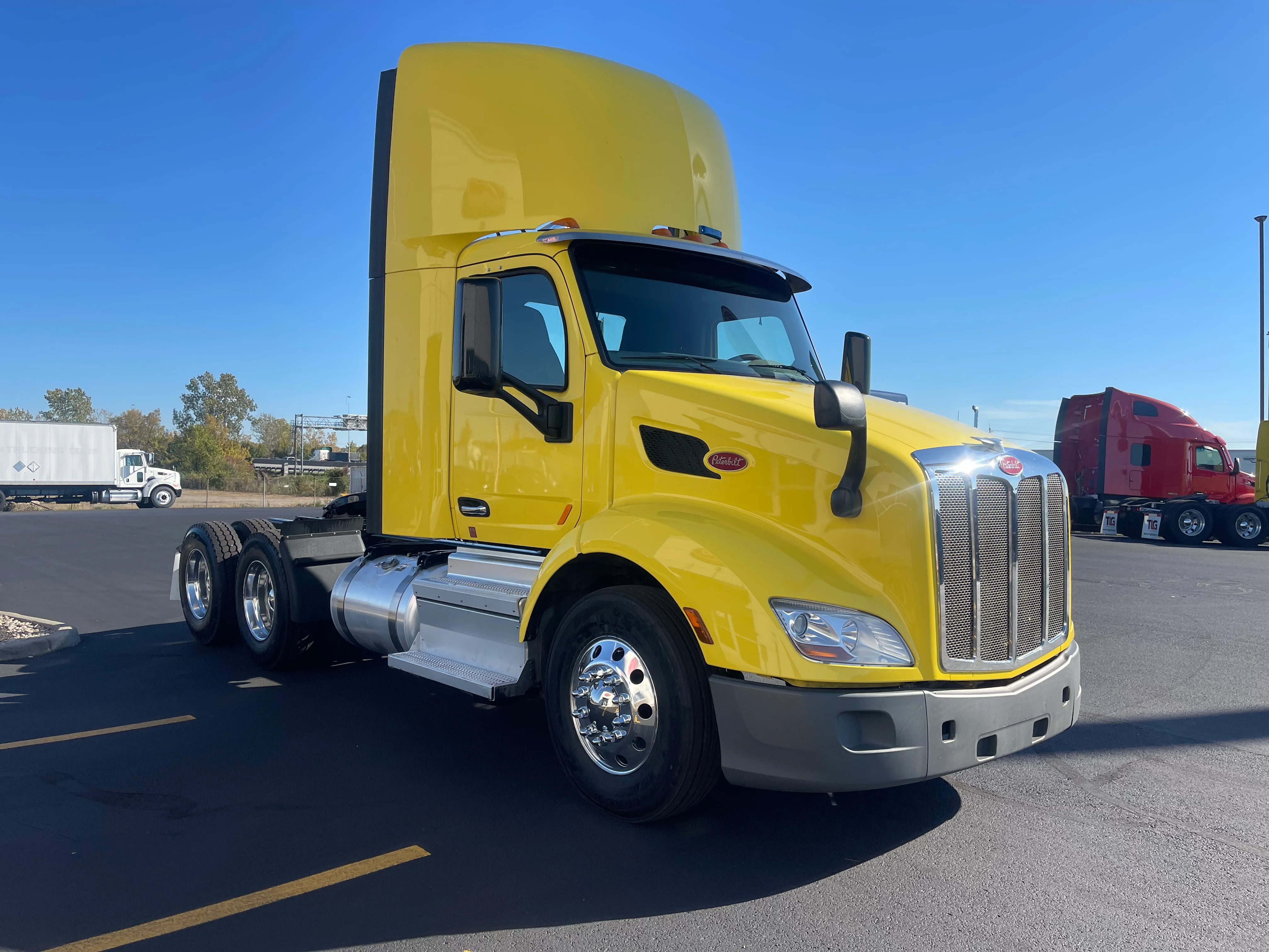2021 Peterbilt 579 - image 7