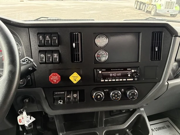 2024 Peterbilt 536 - image 20