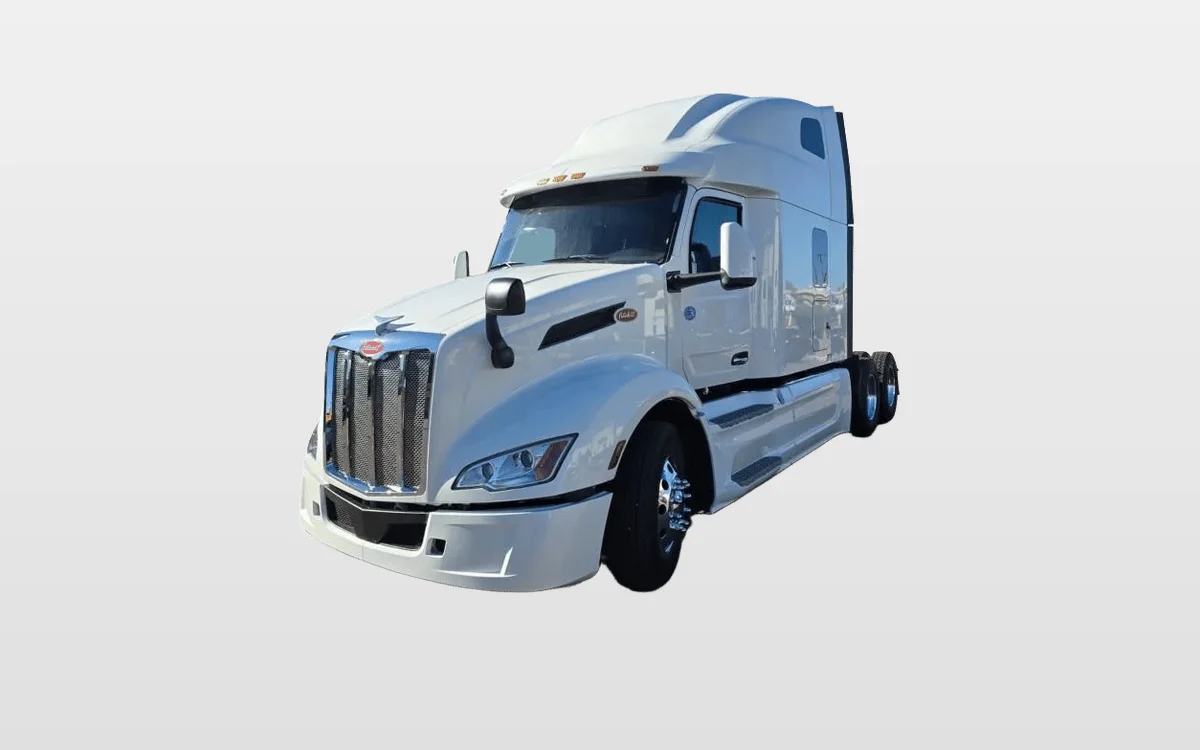 2023 Peterbilt 579 - image 1