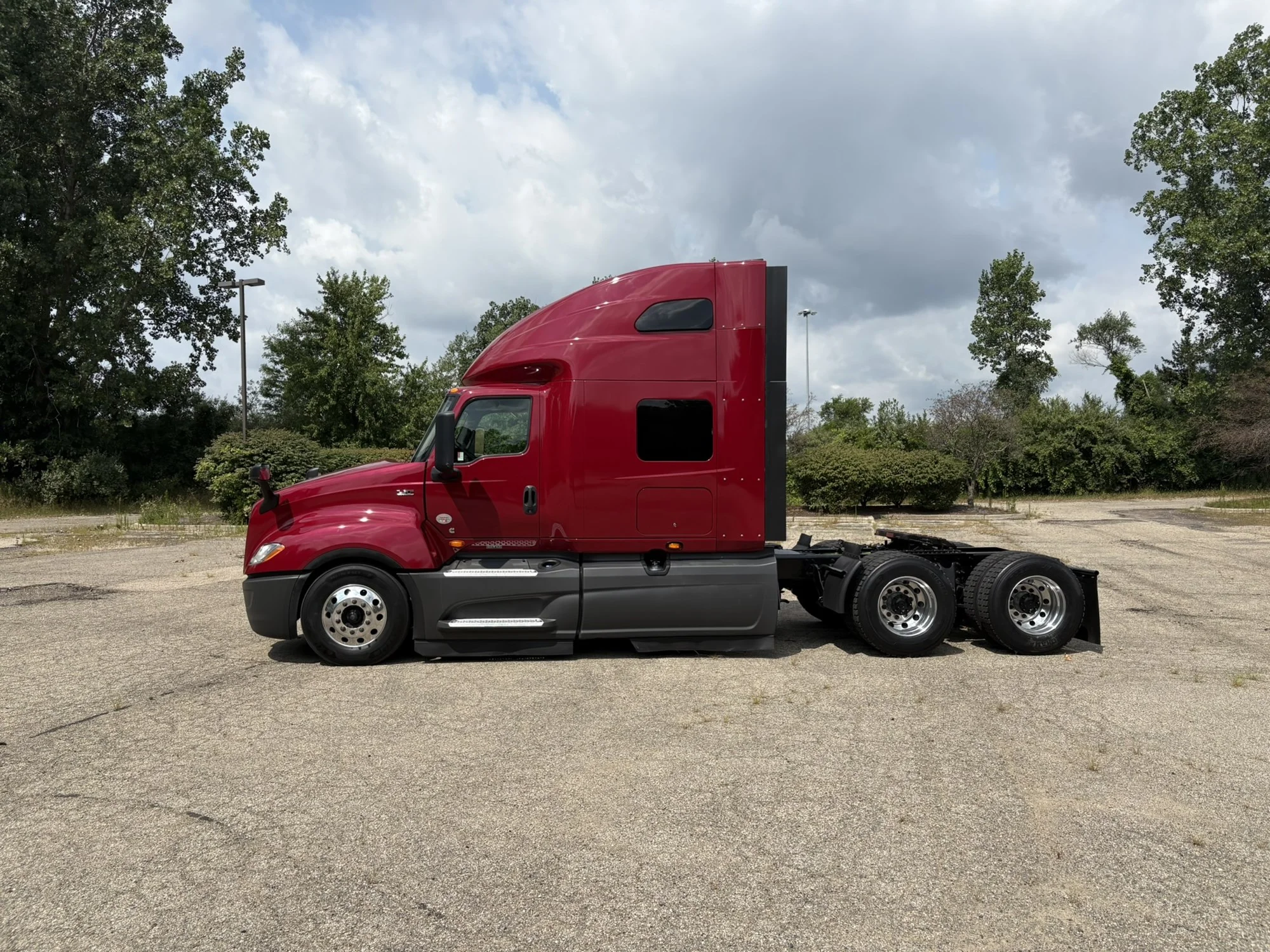 2024 International LT in West Michigan International, MI — photo 2