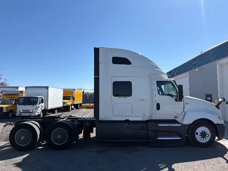 2023 International LT in Jerome, ID — photo 8