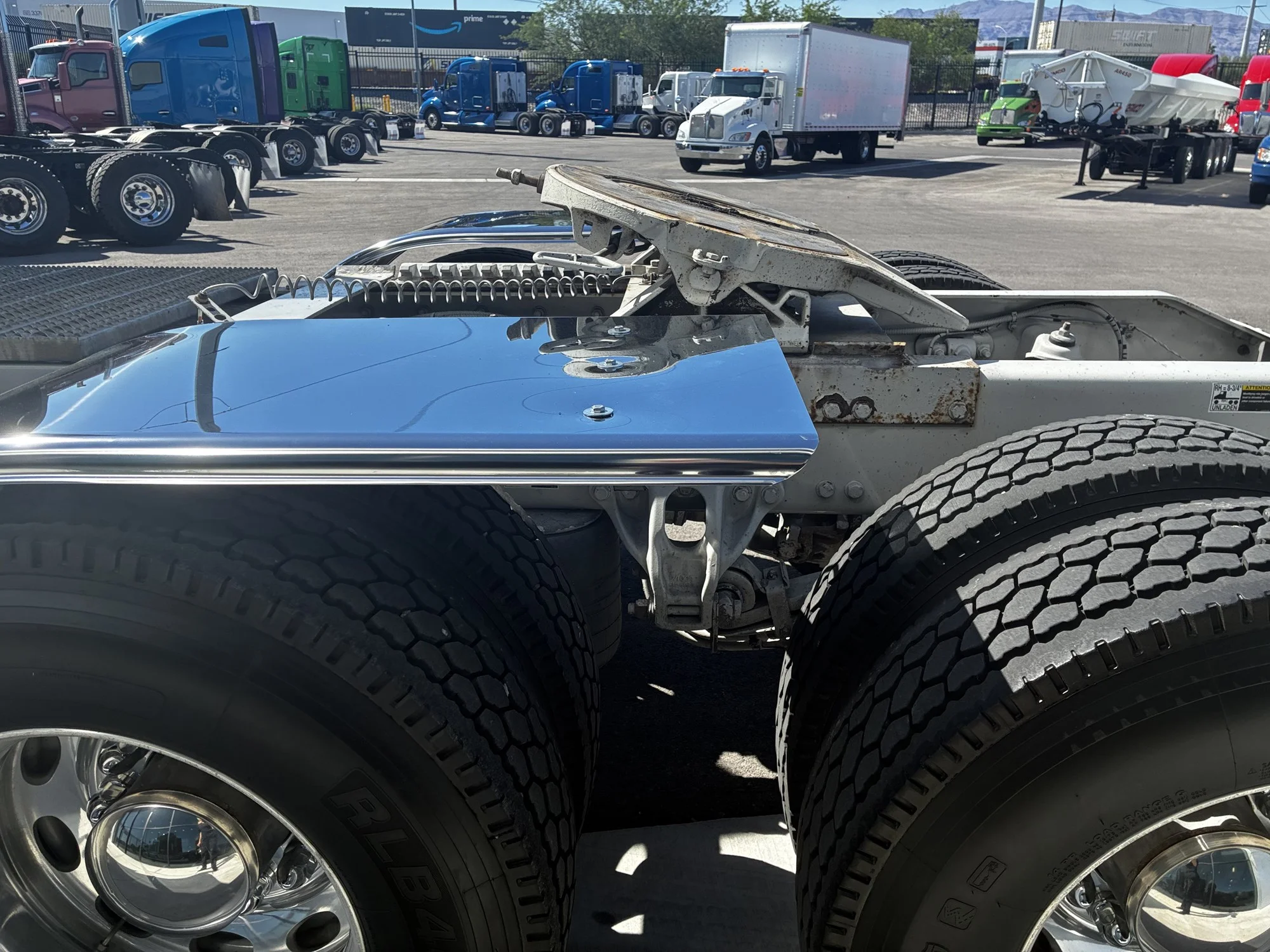 2023 Peterbilt 389 in Las Vegas, NV — photo 6