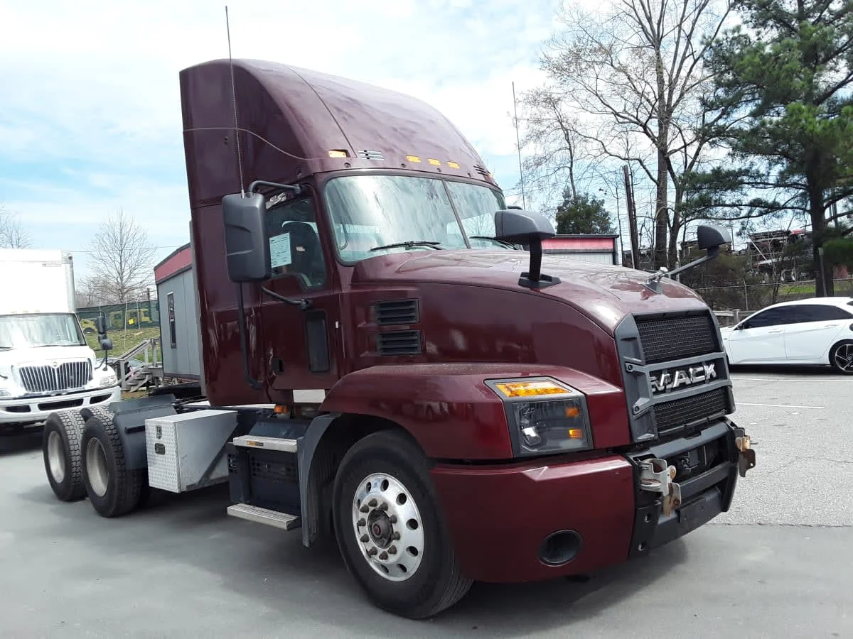2020 Mack Anthem in Charlotte, NC — photo 3