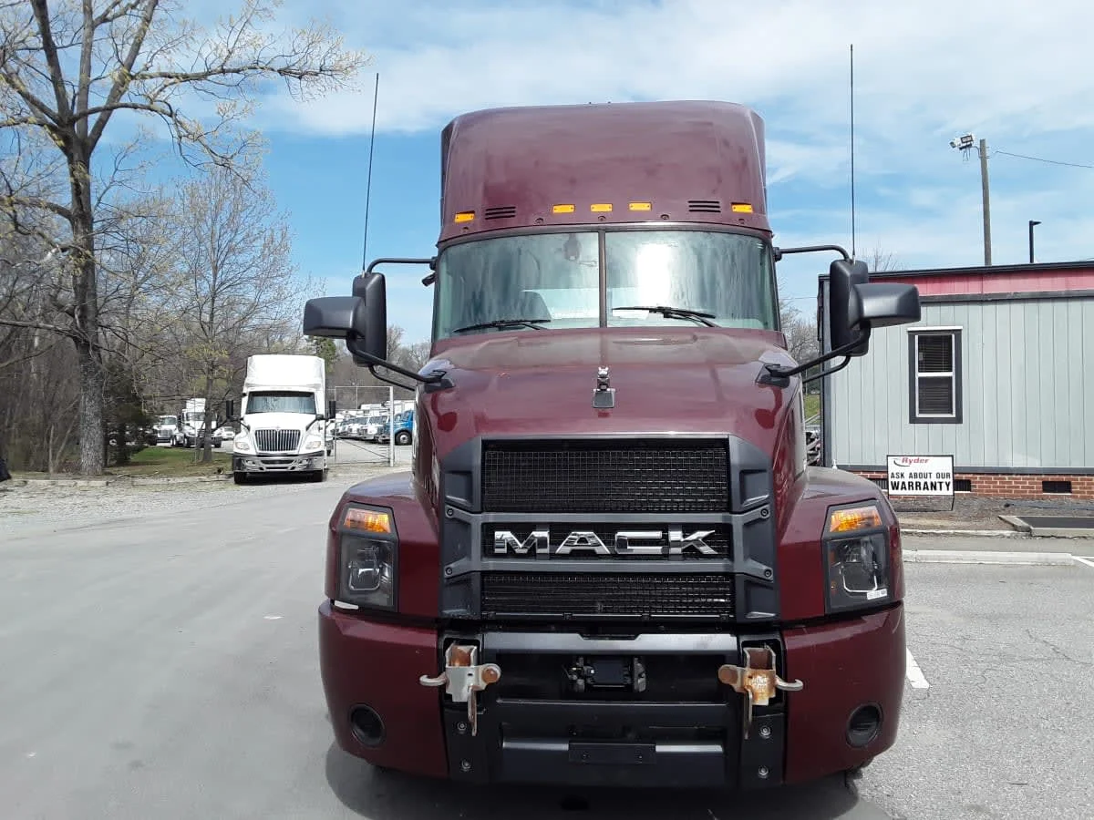 2020 Mack Anthem in Charlotte, NC — photo 2