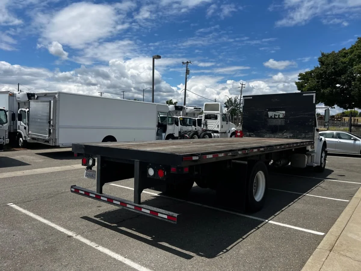2018 Freightliner M2 106 in West Sacramento, CA — photo 4