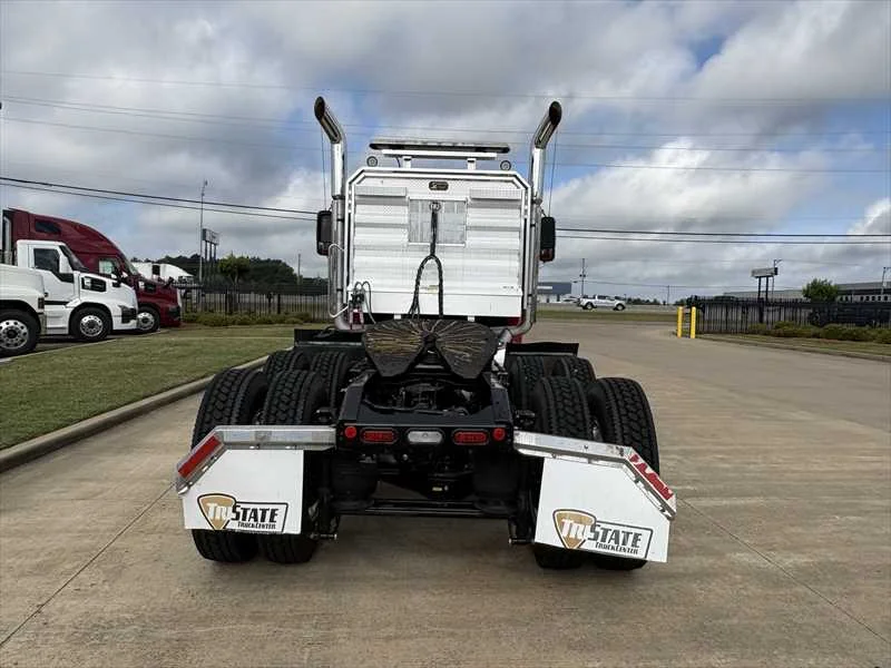 2025 Mack Pinnacle - image 6