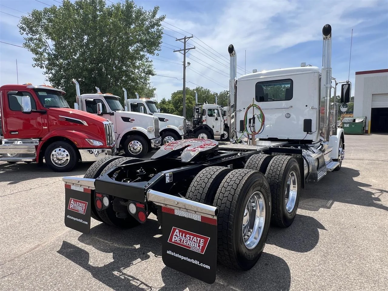 2027 Peterbilt 589 in South St. Paul, MN — photo 7