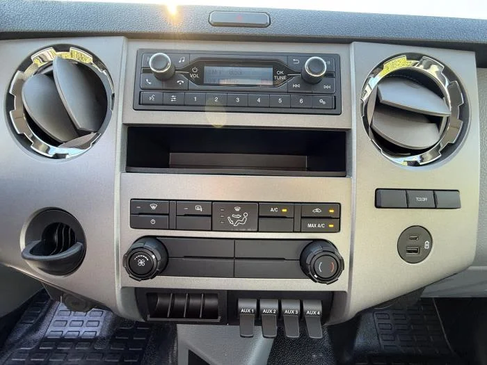 2027 Ford F-650 — photo 16