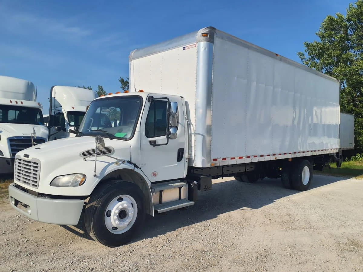 2017 Freightliner M2 106