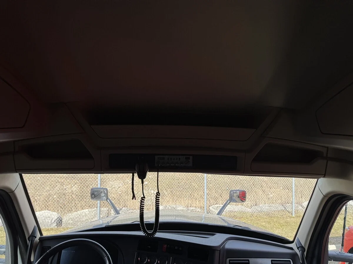 2023 Kenworth T680 - image 29