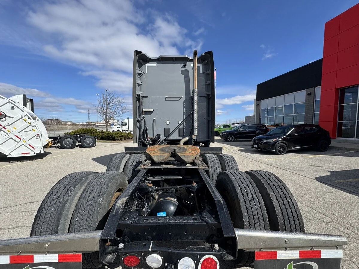 2023 Kenworth T680 - image 8