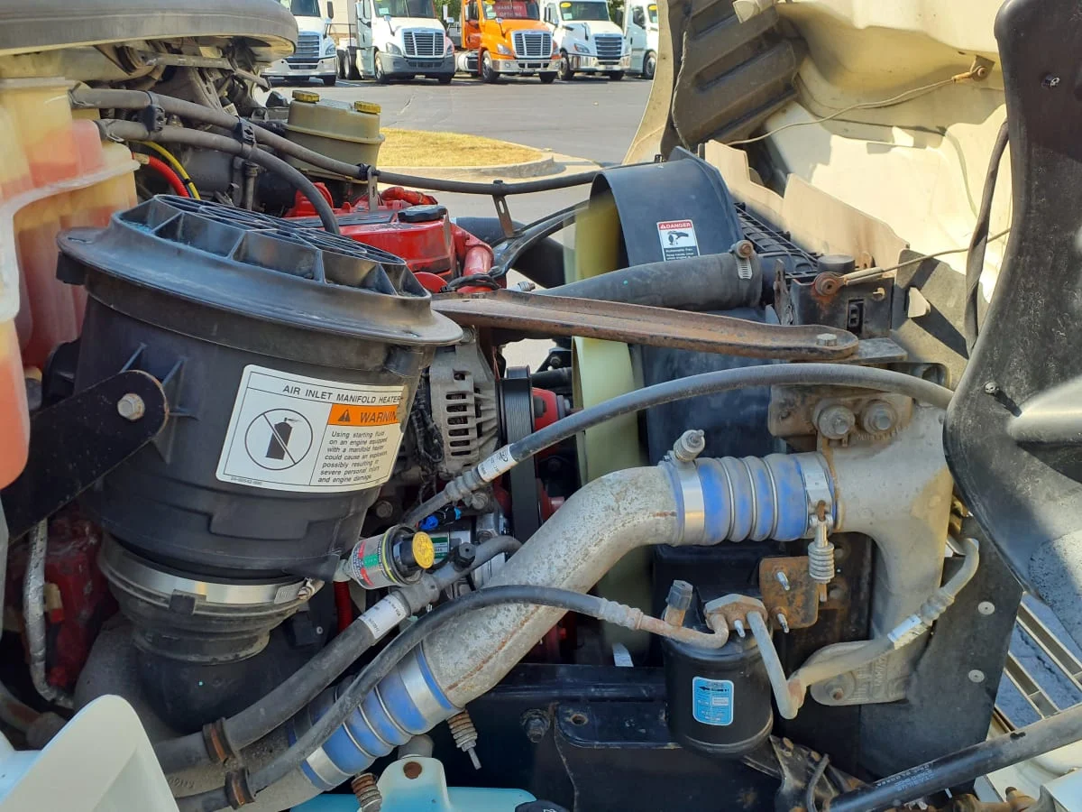 2018 Freightliner M2 106 in Indianapolis, IN — photo 10