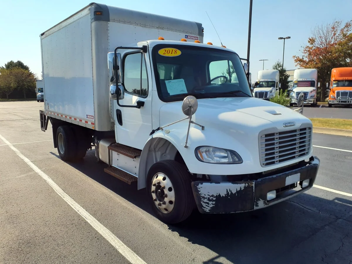 2018 Freightliner M2 106 in Indianapolis, IN — photo 3