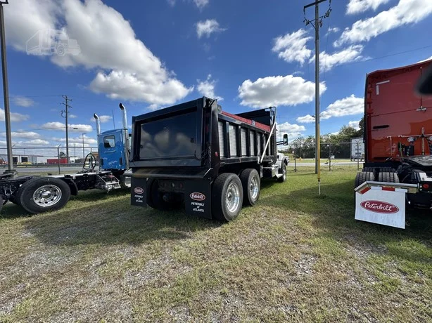2024 Kenworth T880 - image 3