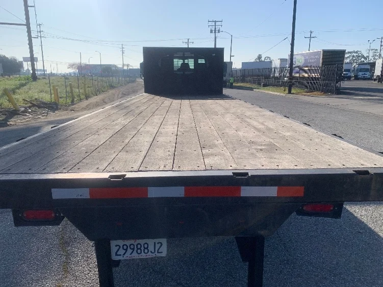 2019 International MV - image 9