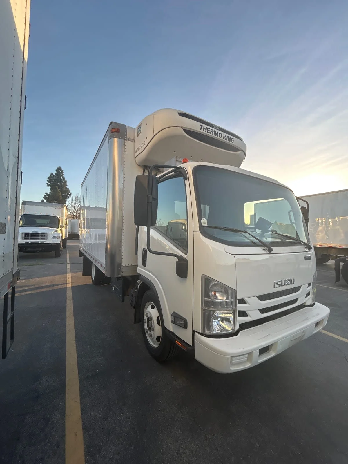 2018 Isuzu NRR in Fontana, CA