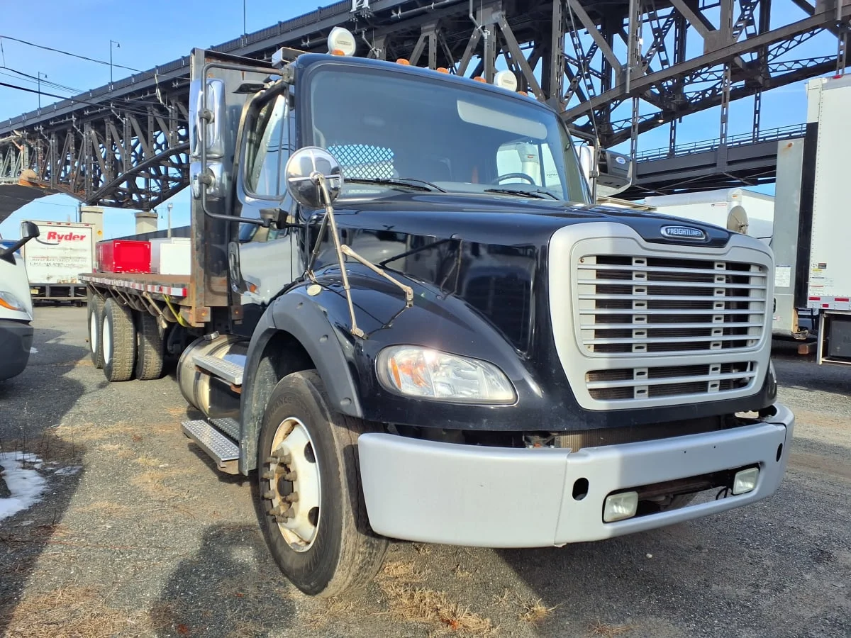 2015 Freightliner M2 112 - image 2
