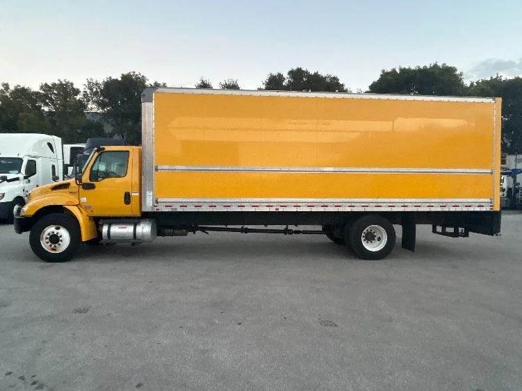 2021 International MV in Medley, FL — photo 4