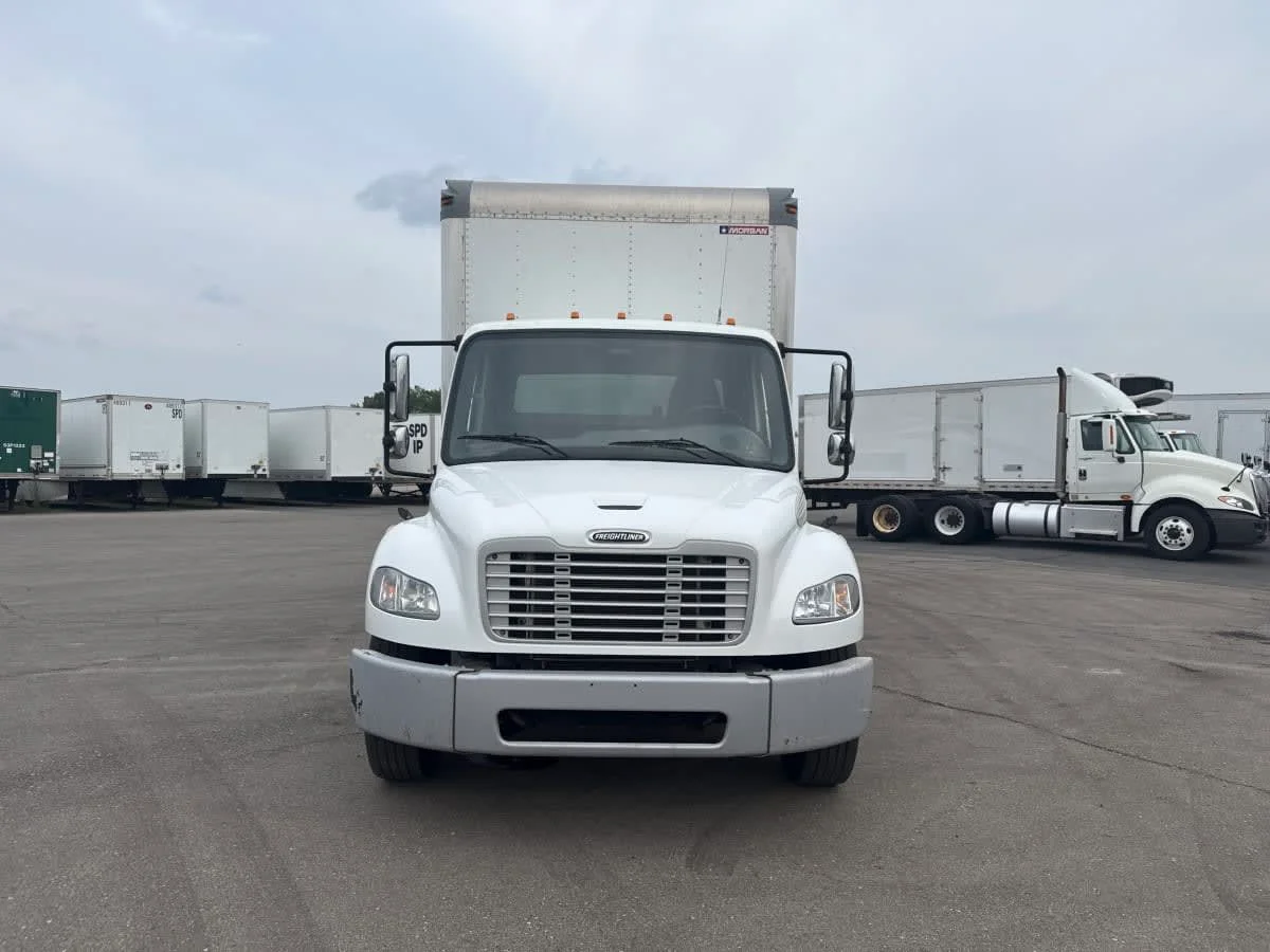 2020 Freightliner M2 106 in Taylor, MI — photo 2
