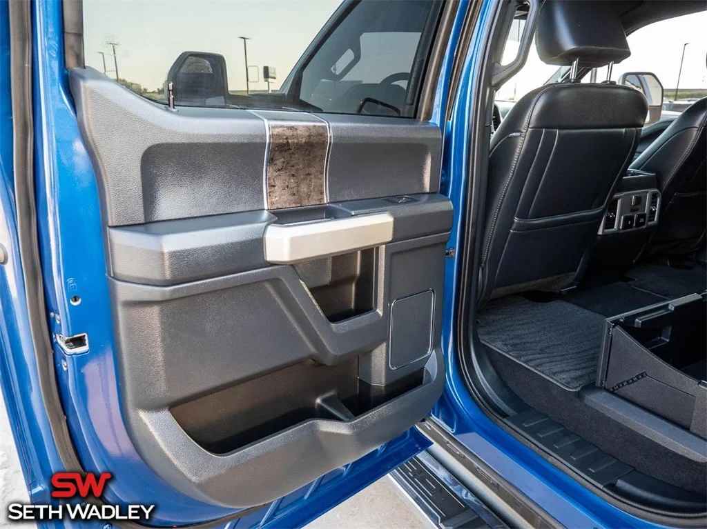 2022 Ford — photo 30