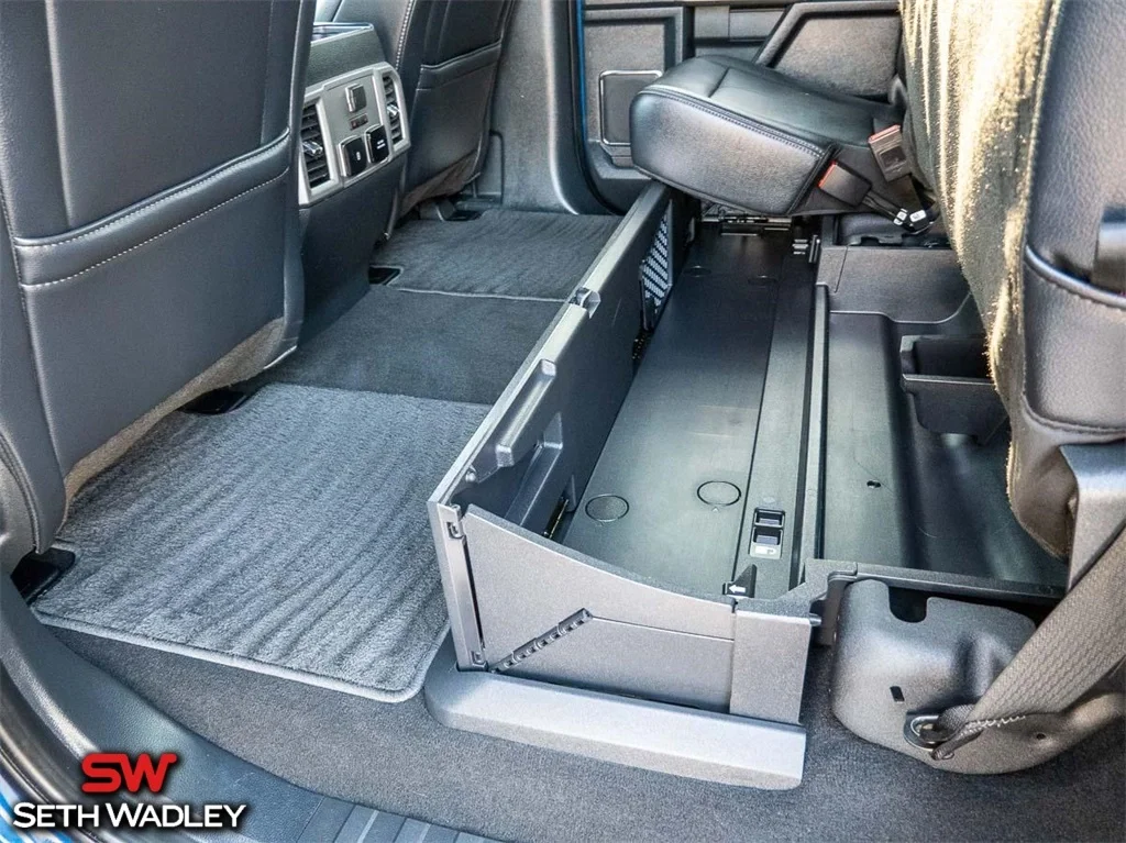 2022 Ford — photo 28