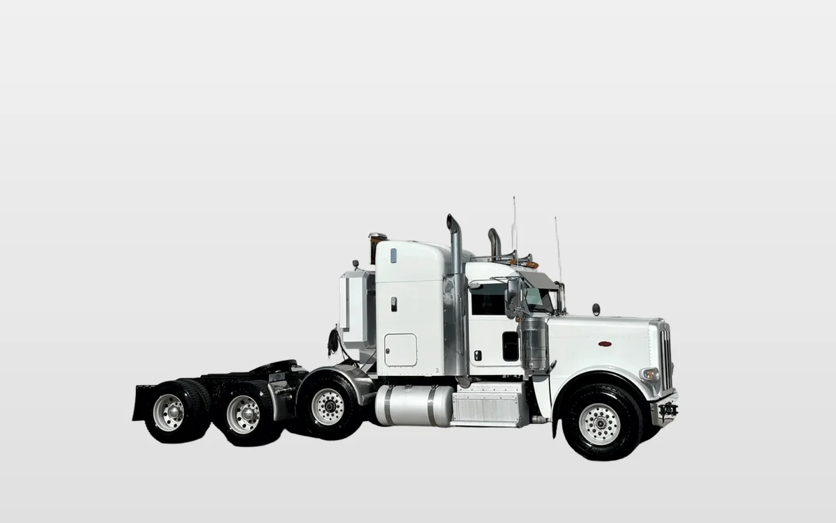 2017 Peterbilt 389 - image 1