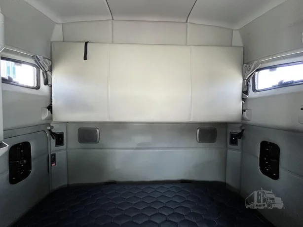 2022 Kenworth T680 in Salt Lake City, UT — photo 28