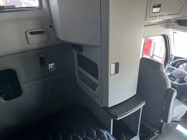 2022 Kenworth T680 in Salt Lake City, UT — photo 26