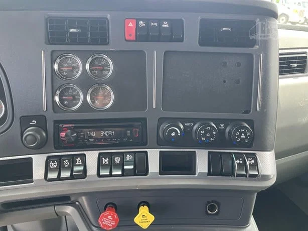 2022 Kenworth T680 in Salt Lake City, UT — photo 25