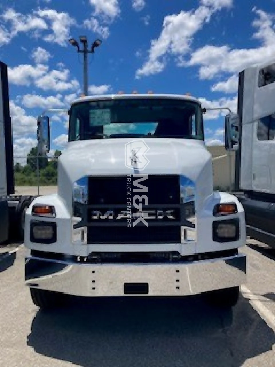 2027 Mack in Youngstown, OH