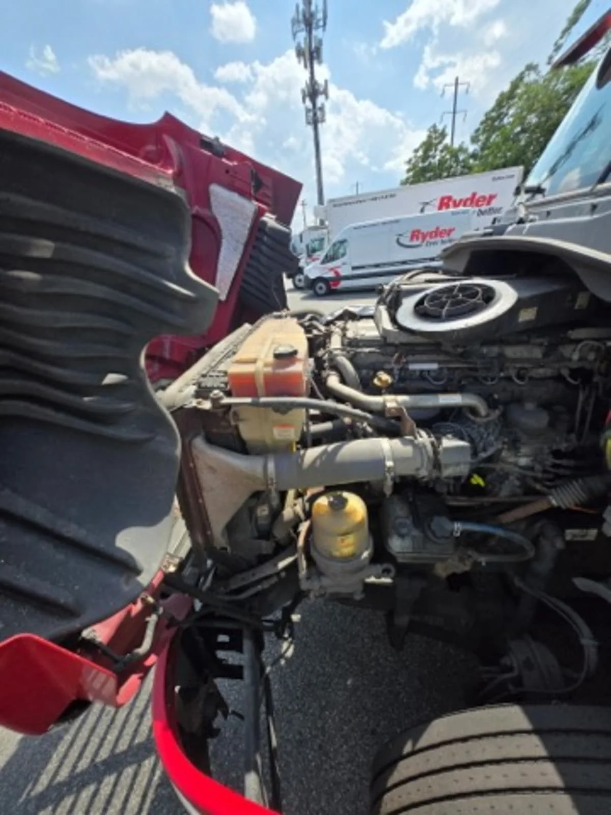 2019 Freightliner Cascadia in Newark, NJ — photo 16