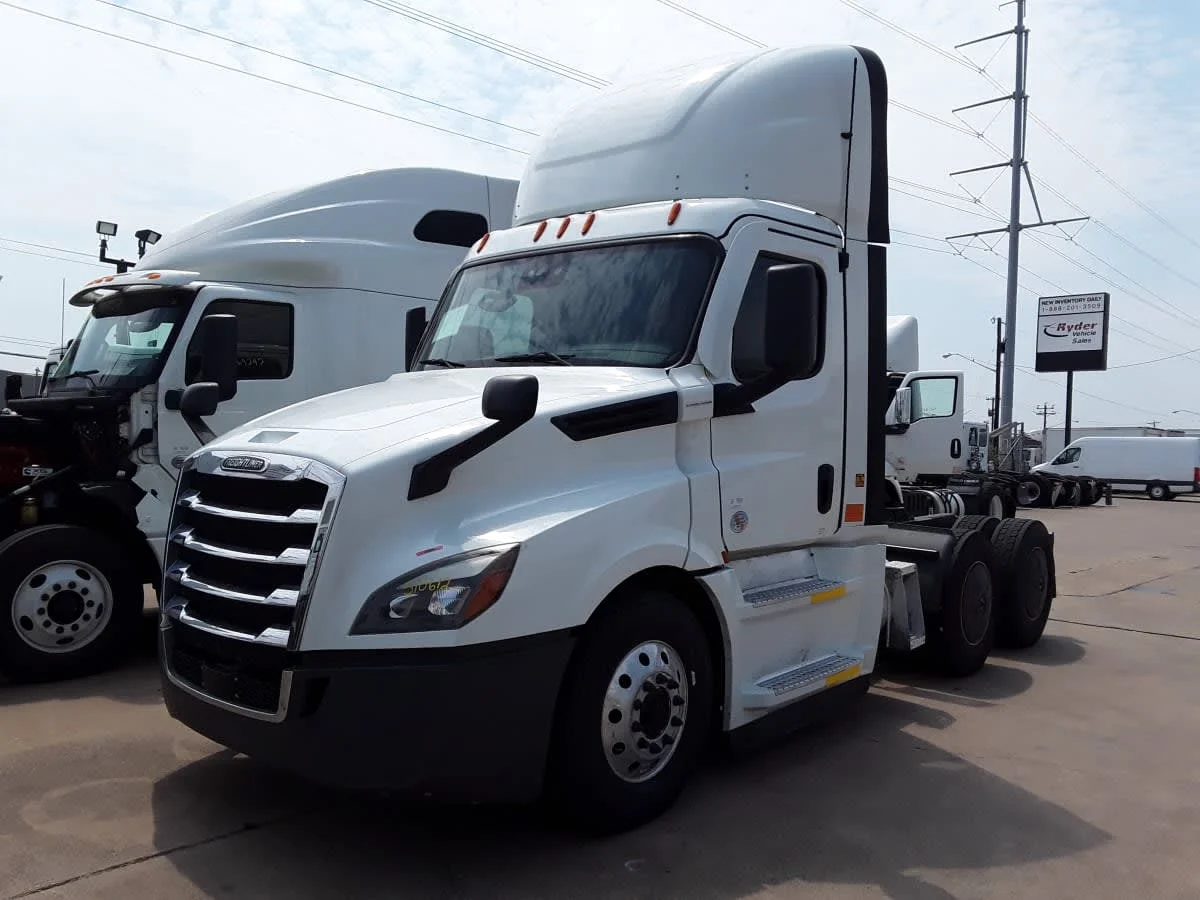 2022 Freightliner Cascadia in Dallas, TX