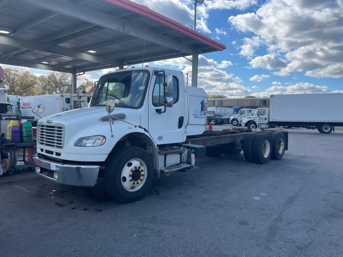 2016 Freightliner M2 106 in Farmingdale, NY