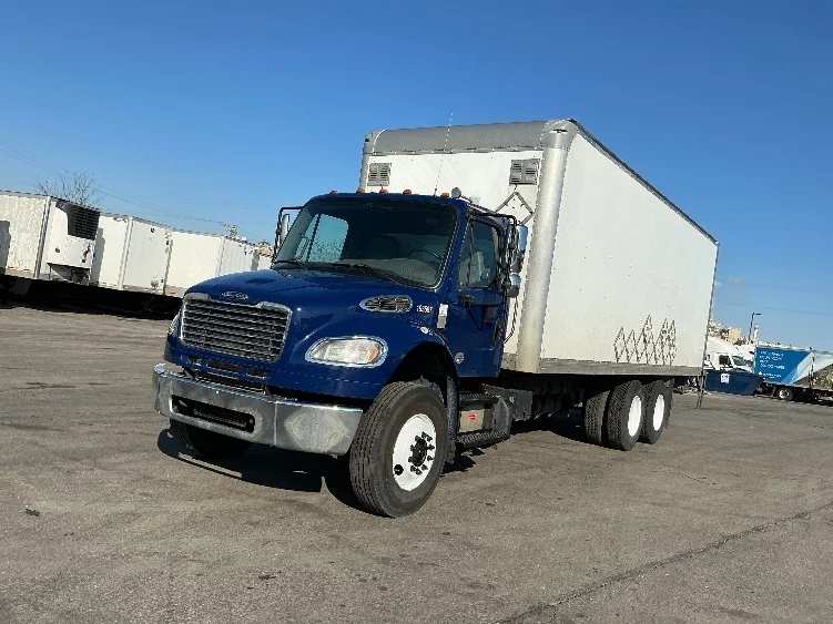 2018 Freightliner M2 106 - image 3