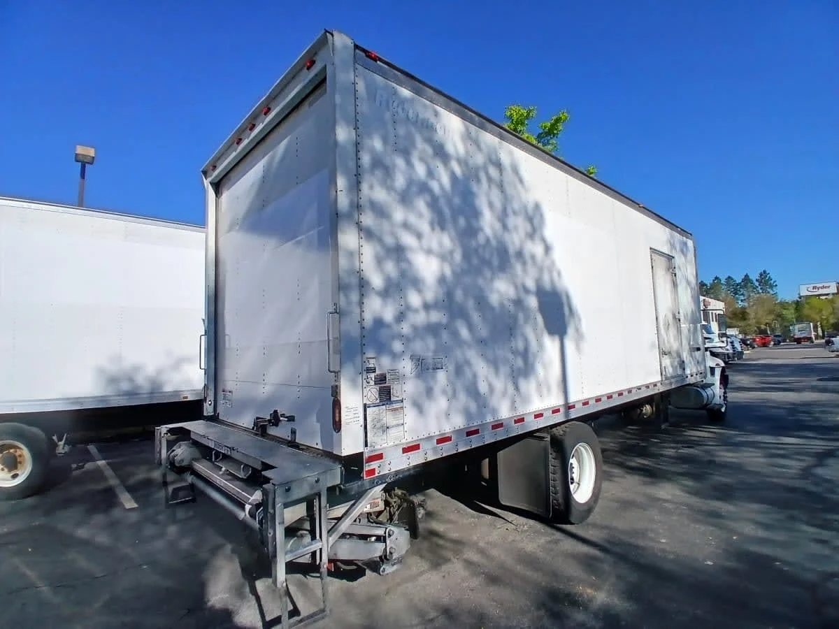 2019 International 4300 - image 4