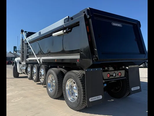 2027 Kenworth T880 in Tulsa, OK — photo 8