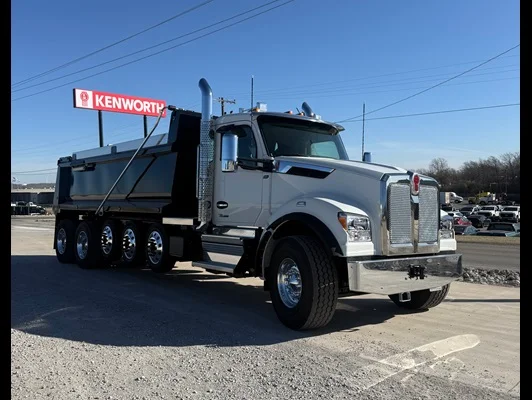 2027 Kenworth T880