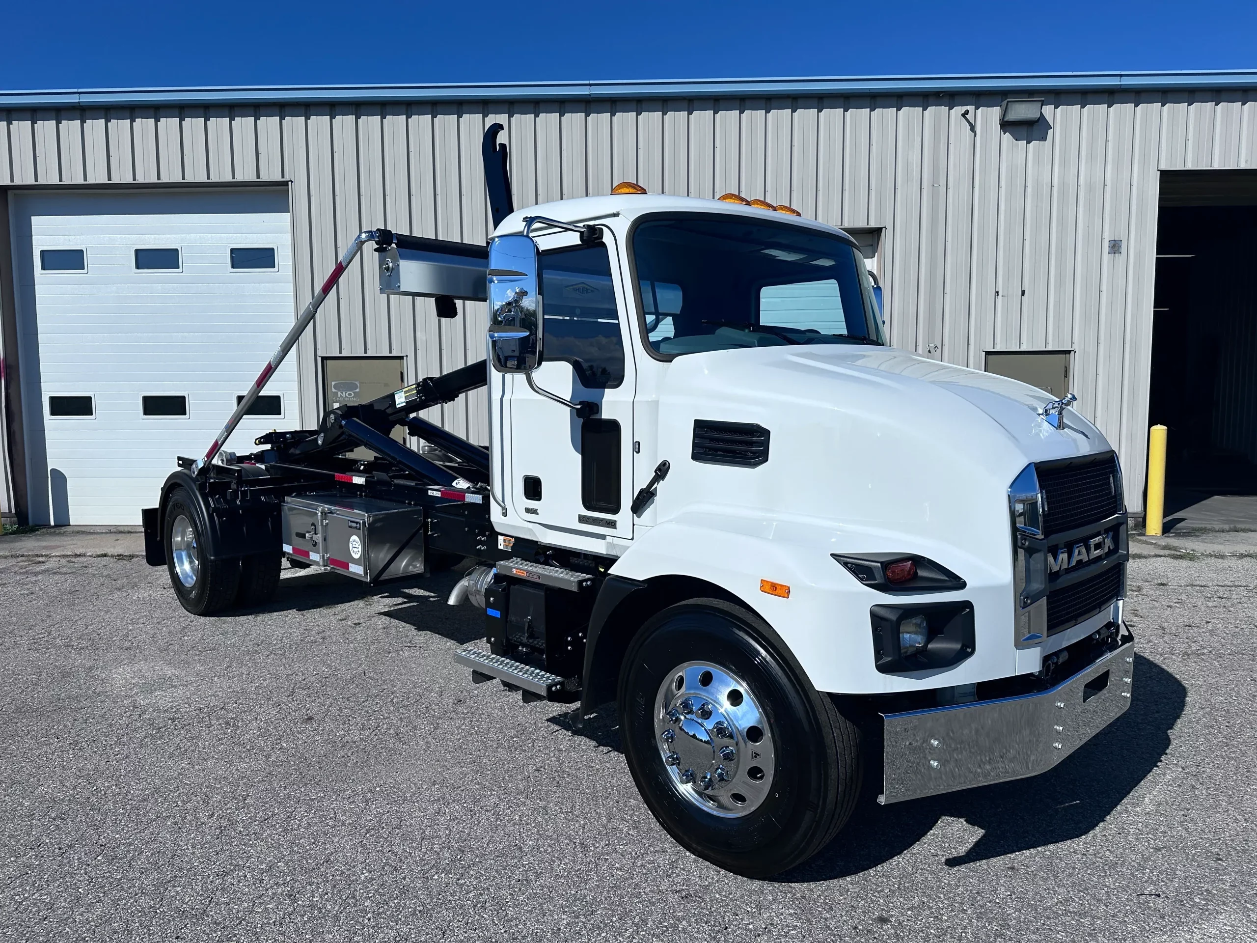 2025 Mack MD