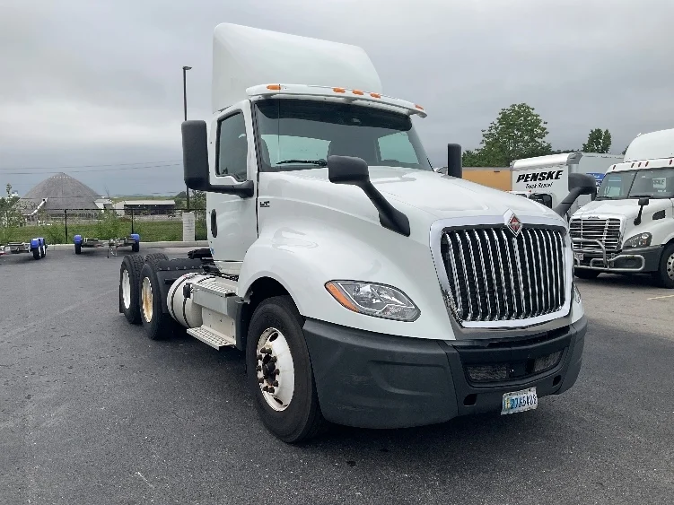 2019 International LT in Piqua, OH