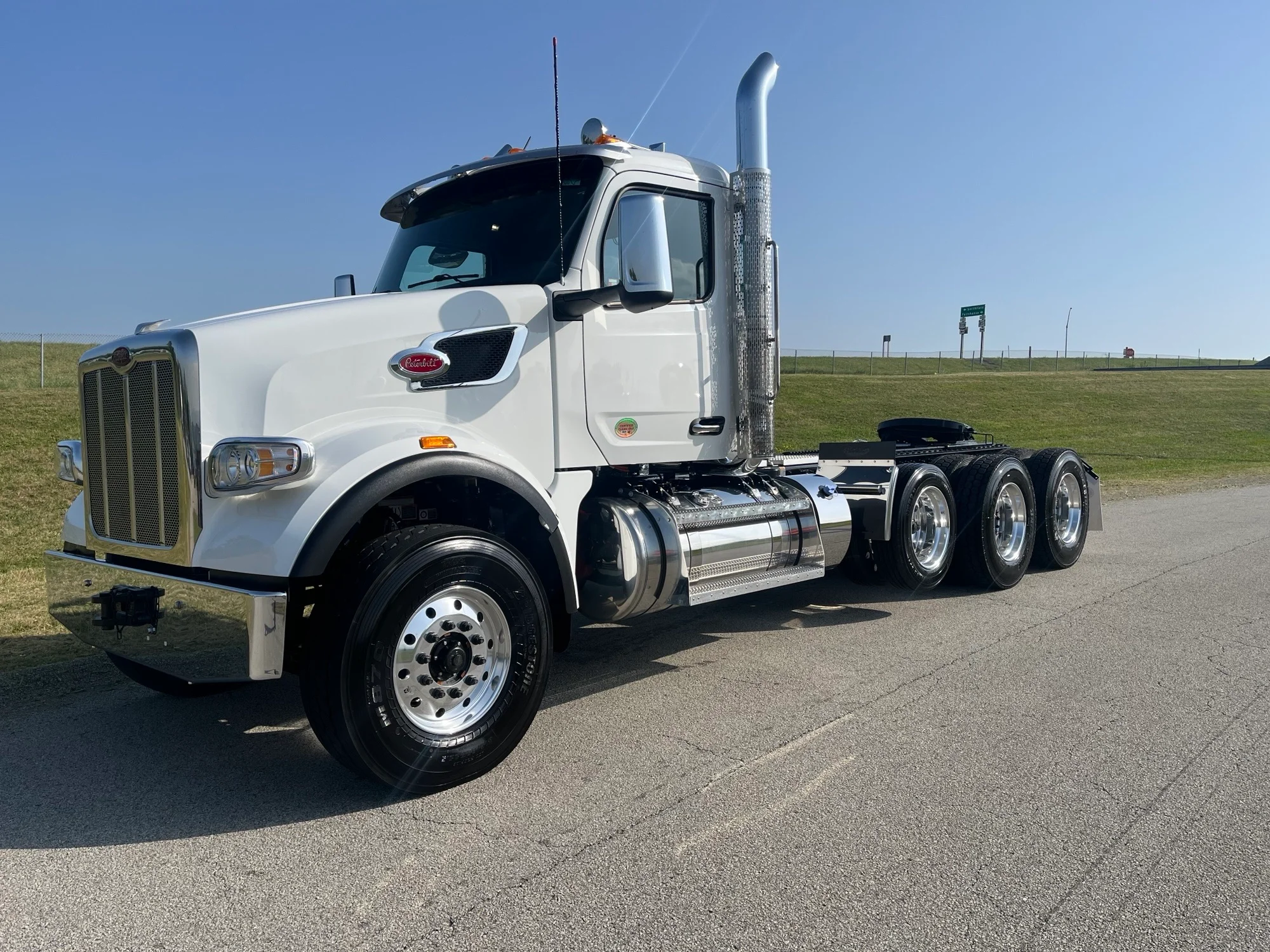 2027 Peterbilt 567 in Uniontown, PA